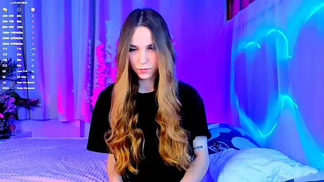 -CindyLou online show from September 27, 8:47 pm