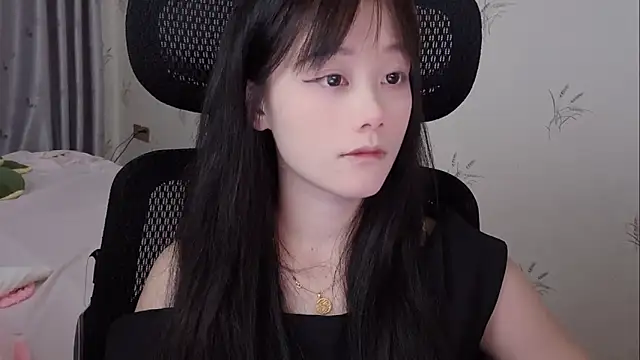 puppy-999 online show from May 26, 12:56 pm