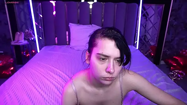 LiviaShy online show from February 18, 8:27 pm