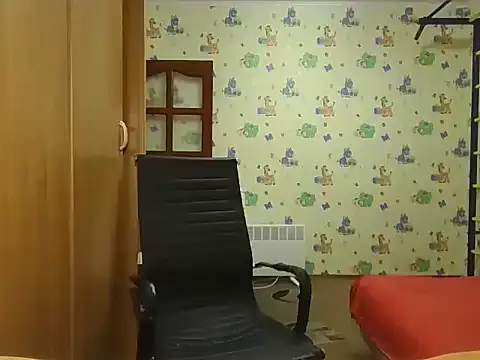 chiraq1945 online show from October 17, 5:48 pm