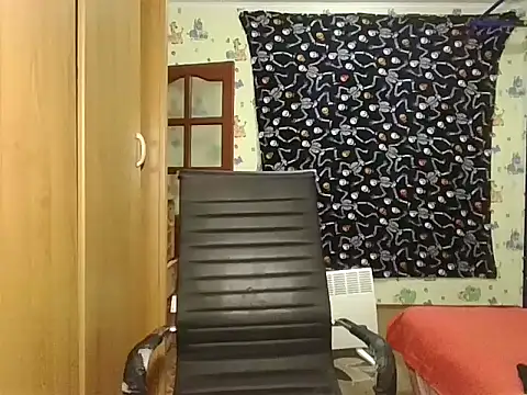 chiraq1945 online show from October 27, 7:29 pm