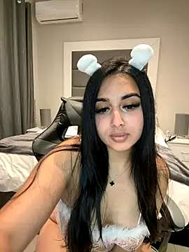Snapshot of LilMisIndianx chatting on October 8, 8:12 am LilMisIndianx online show from October 8, 8:12 am