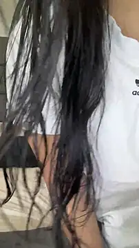 Snapshot of LilMisIndianx chatting on March 1, 8:16 am LilMisIndianx online show from March 1, 8:16 am