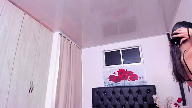 pinky f00x online show from June 26, 7:18 pm