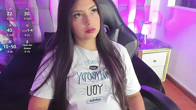 Adaara Rey online show from November 22, 5:01 pm