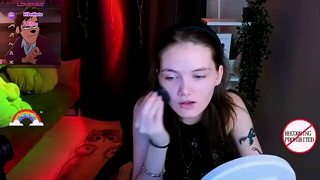 Snapshot of Dilara_xBaby chatting on July 18, 9:18 pm Dilara xBaby online show from July 18, 9:18 pm