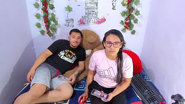 NataliaAndJulliam online show from December 2, 3:45 am