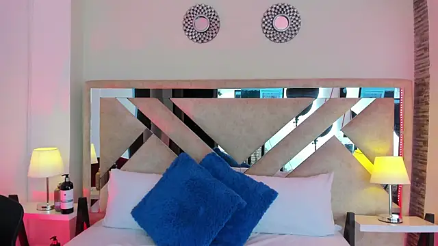 ximena vasquez8 online show from March 29, 4:01 am