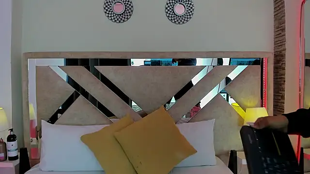 ximena vasquez8 online show from March 30, 3:29 am