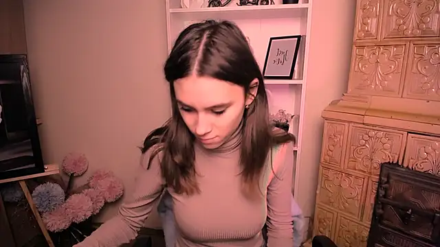 RosaRay  online show from March 4, 7:14 am