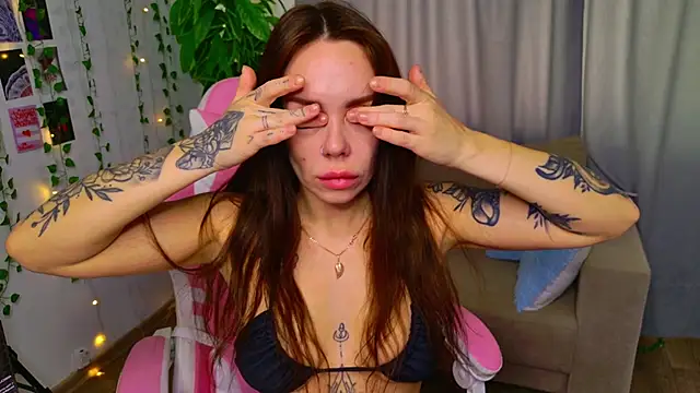 AnitaVensley online show from October 10, 10:25 am