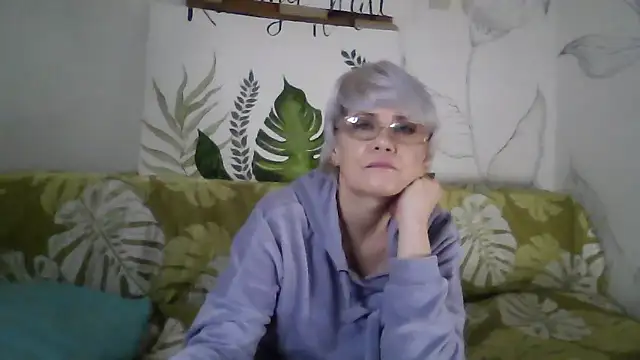 Catty Lady online show from January 16, 8:02 pm