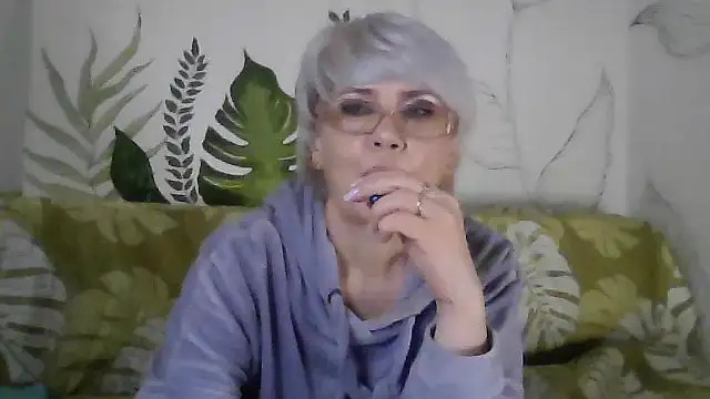 Catty Lady online show from January 17, 7:17 pm