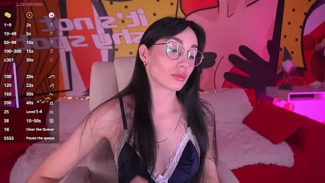 EviLune online show from December 18, 7:36 am