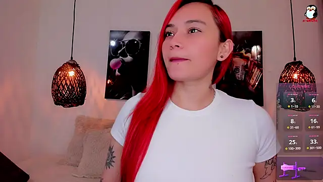 luna lobooo online show from October 21, 6:30 pm