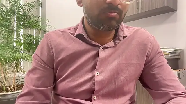 pranastro00 online show from April 9, 2:22 pm