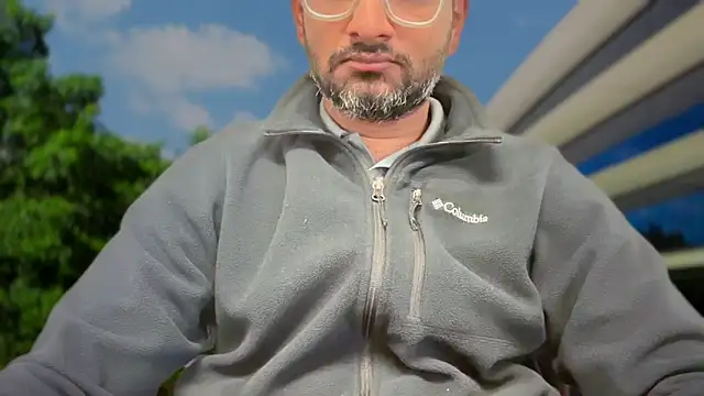 pranastro00 online show from June 19, 10:41 am