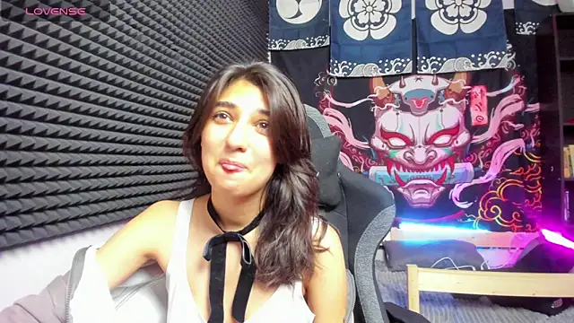 Elfy Rare  online show from November 3, 2:40 pm