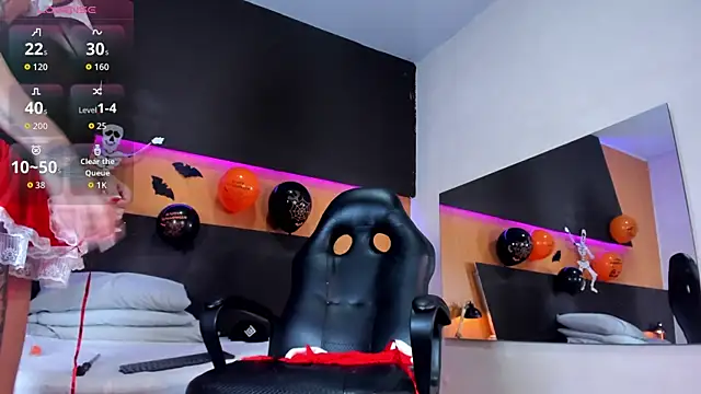 Dakota Monroe online show from October 31, 11:44 am