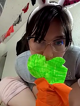 lareinalareinadelanal online show from October 25, 1:51 pm