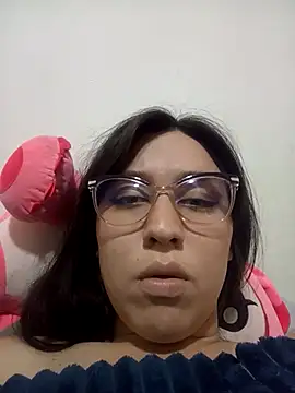 lareinalareinadelanal online show from November 17, 2:06 am