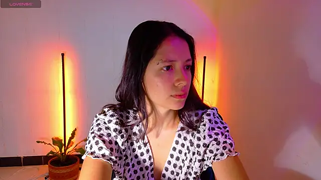 Sarasavage online show from May 15, 12:34 pm
