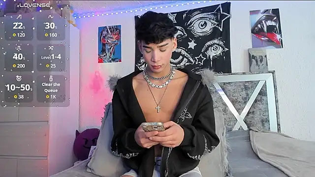 Snapshot of Dark_Boy26 chatting on January 9, 2:03 am Dark Boy26 online show from January 9, 2:03 am