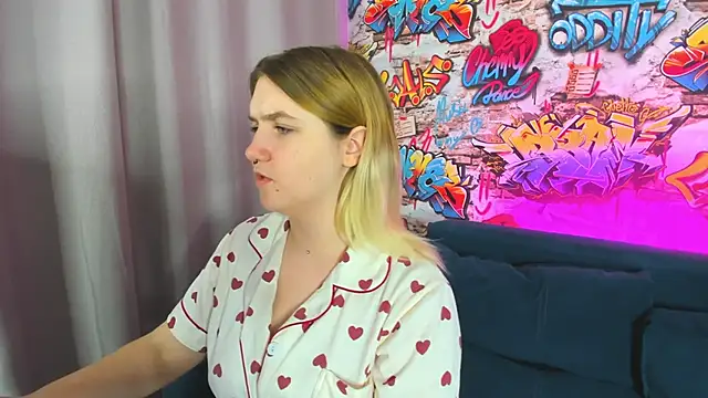 Snapshot of Julia_Jips chatting on September 13, 12:10 am Julia Jips online show from September 13, 12:10 am