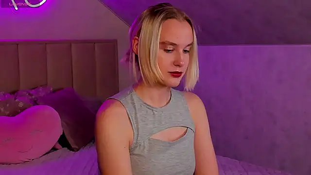 Carolin Miller online show from October 21, 5:41 am