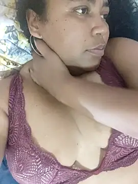 Snapshot of Rafaschuler chatting on February 18, 10:28 pm Rafaschuler online show from February 18, 10:28 pm