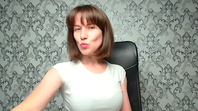 Snapshot of Kelly_Kisss chatting on September 13, 11:10 am Kelly Kisss online show from September 13, 11:10 am