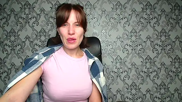 Kelly Kisss online show from November 24, 6:02 am