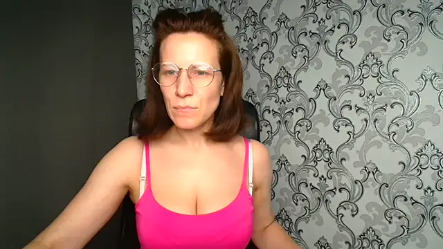 Snapshot of Kelly_Kisss chatting on July 4, 8:20 am Kelly Kisss online show from July 4, 8:20 am