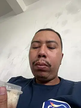 Snapshot of japa-16cm chatting on January 9, 4:21 pm japa-16cm online show from January 9, 4:21 pm