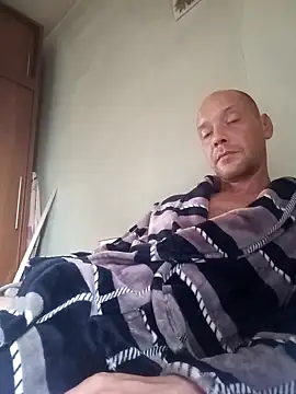 Snapshot of ToughDraft14 chatting on October 4, 6:55 am ToughDraft14 online show from October 4, 6:55 am