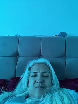 Snapshot of marilyn70 chatting on April 25, 9:34 pm marilyn70 online show from April 25, 9:34 pm