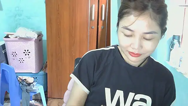 Uhem112 online show from October 9, 1:14 am