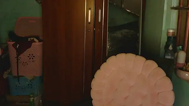 Uhem112 online show from November 12, 1:50 am