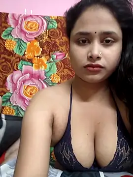 Seducing couple online show from April 3, 4:21 am