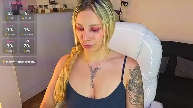 Jennaa Cooper online show from February 2, 10:52 pm