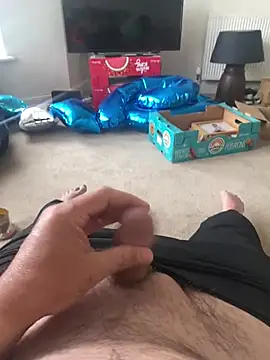 Snapshot of Bourne_606 chatting on February 27, 10:04 am Bourne 606 online show from February 27, 10:04 am