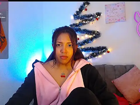 Snapshot of warisg__ chatting on December 4, 10:46 am warisg online show from December 4, 10:46 am