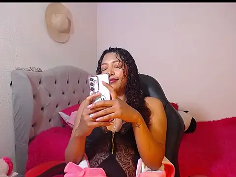 Snapshot of warisg__ chatting on March 1, 9:00 am warisg online show from March 1, 9:00 am