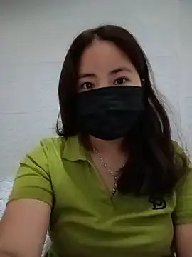 Snapshot of sia_143 chatting on May 24, 10:31 am sia 143 online show from May 24, 10:31 am