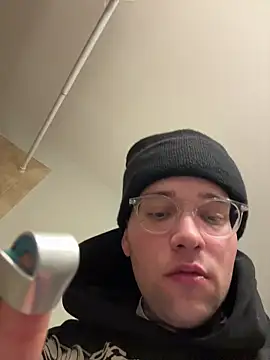 robin bones online show from November 11, 3:28 am