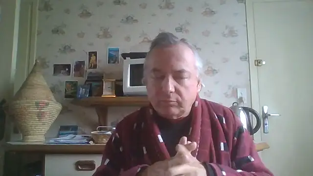 Snapshot of gegevincent chatting on May 16, 11:20 am gegevincent online show from May 16, 11:20 am