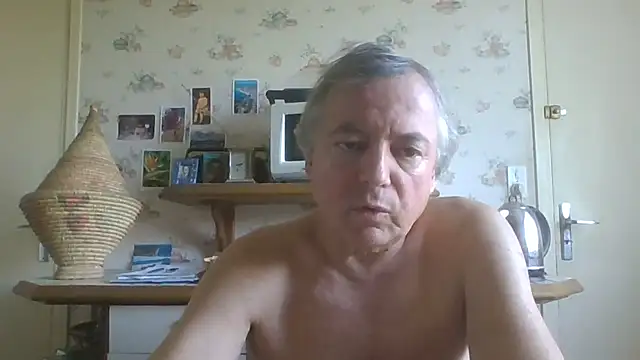 Snapshot of gegevincent chatting on May 22, 2:01 pm gegevincent online show from May 22, 2:01 pm