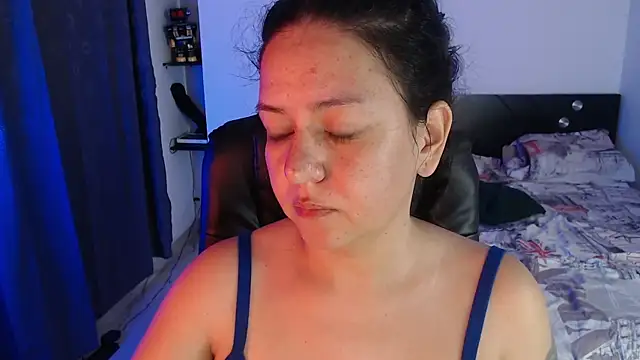 Abbyjoness21 online show from October 11, 9:52 am