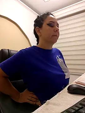 Abbyjoness21 online show from October 24, 10:28 pm