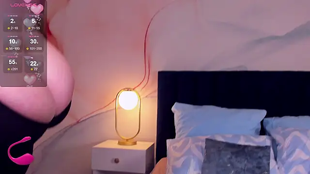 Snapshot of HelenDanvers chatting on November 27, 3:08 am HelenDanvers online show from November 27, 3:08 am